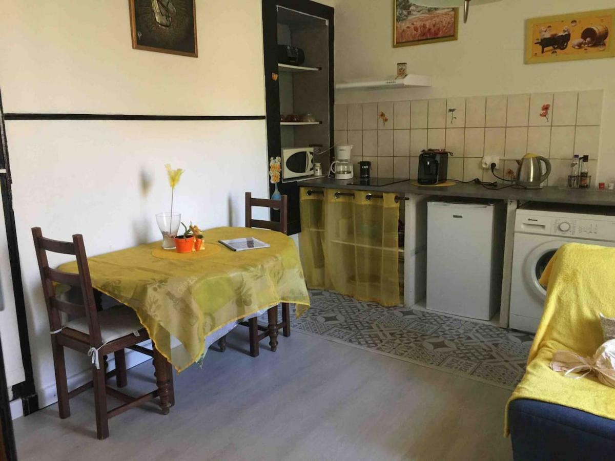 Au Bonheur De Lili Daire Fontaine-de-Vaucluse Dış mekan fotoğraf